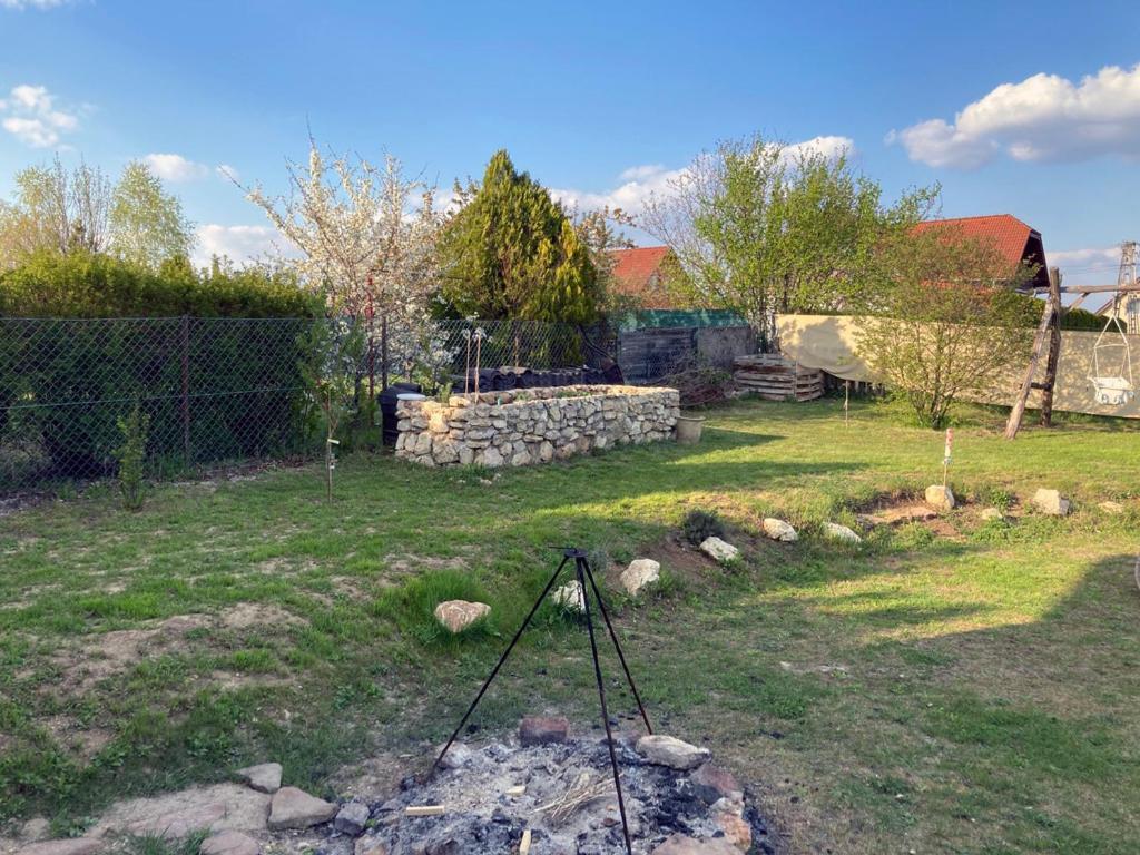 Karadi Apartman Zánka Exterior foto