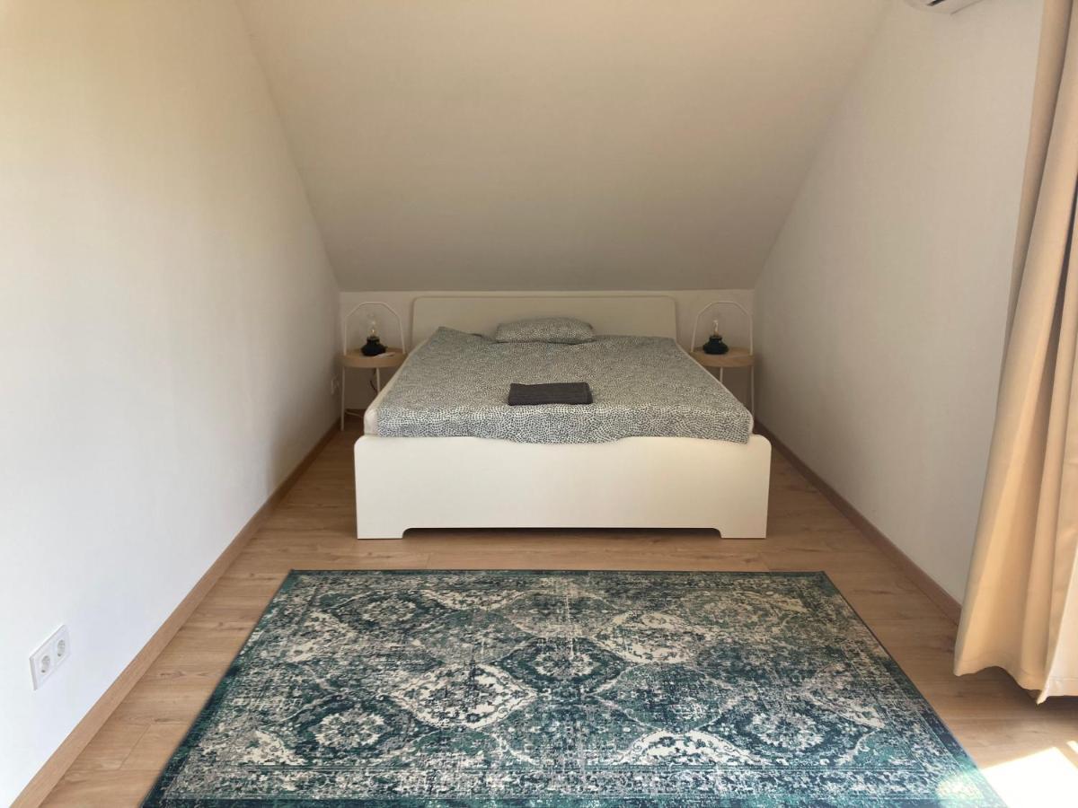 Karadi Apartman Zánka Exterior foto