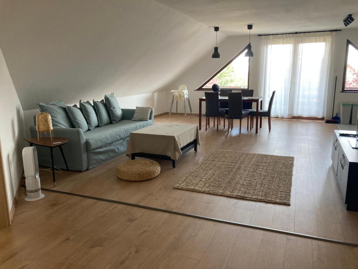Karadi Apartman Zánka Exterior foto